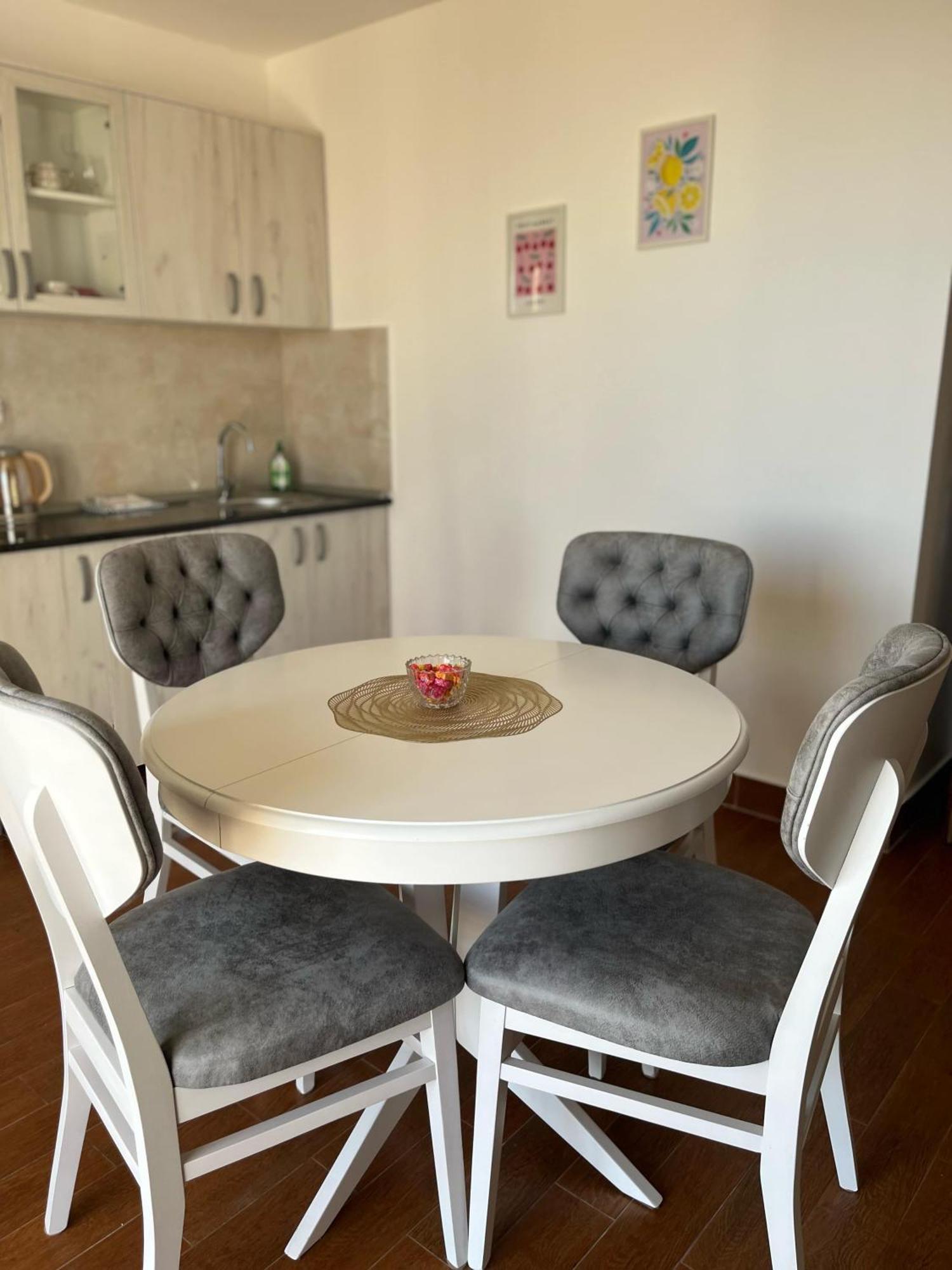 Surcin Apartment Ledine Экстерьер фото